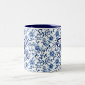 Blaue Flora und Fauna Vintag Zweifarbige Tasse (Mittel)