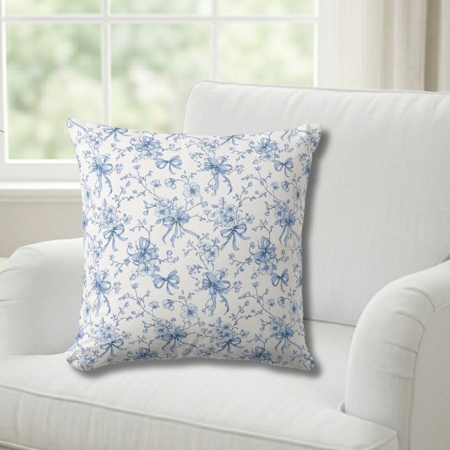 Blaue florale französische Toile  Kissen (Von Creator hochgeladen)