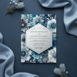Blaue florale romantische Hochzeit im Moody-Stil Einladung