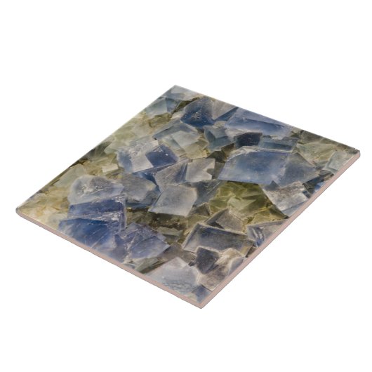 Blaue Fluorit-Kristalle in der Matrix Fliese (Seite)