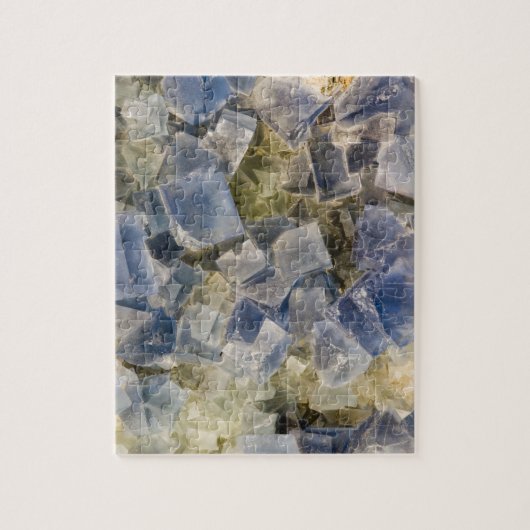 Blaue Fluorit-Kristalle in der Matrix Puzzle (Vertikal)