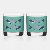 Blaue Folkloretrout/Lachs Whiskyglas (Vorderseite)