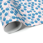 Blaue Früchte, rosa Blätter, nahtloses Design. Geschenkpapier (Rolleneckpunkt)