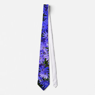 Blaue gänseblümchenartige Blumen Naturfotografie Krawatte