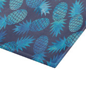 Blaue Gefärbte Krawatte Ananas Schneidebrett (Ecke)