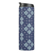 Blaue geometrische Formen Muster Thermosbecher (Nach rechts gedreht)
