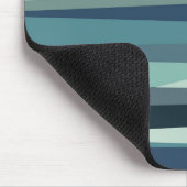 Blaue geometrische Meereswellen Mousepad (Ecke)