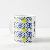 Blaue geometrische Zitronenfliese Kaffeetasse (Vorderseite Links)