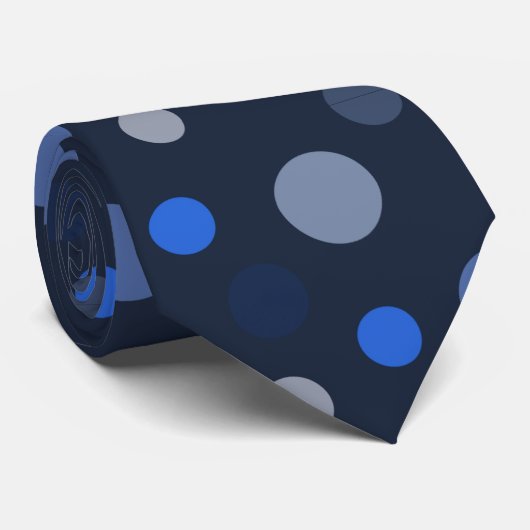 Blaue Gepunktete Krawatte (Gerollt)