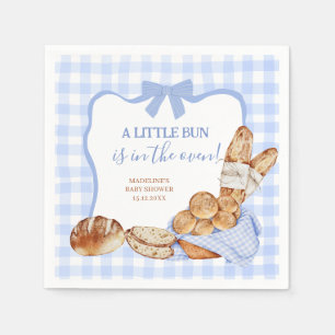 Blaue Gingham Karo Brötchen im Ofen Papiertaschent Serviette