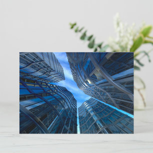 Blaue Glas-Wolkenkratzer Futuristische Stadtlandsc Einladung