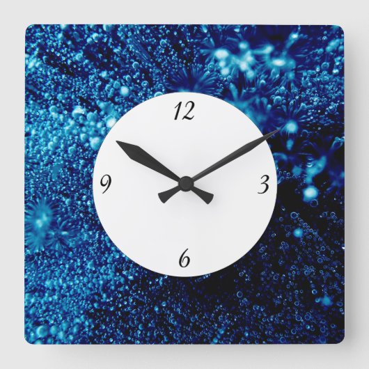 Blaue Glitzern gefrorene Eisblasen mit Zahlen Quadratische Wanduhr (Vorderseite)