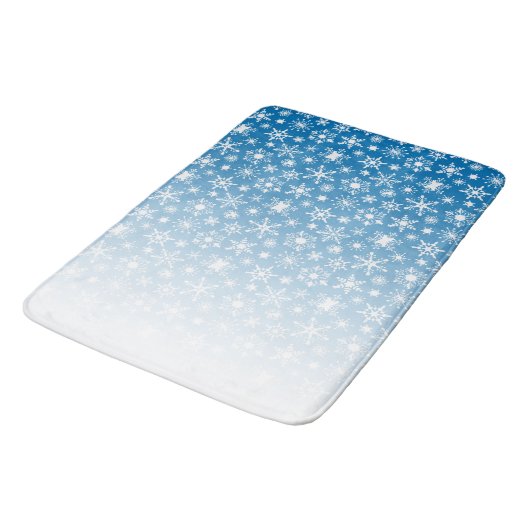 Blaue Gradient-Schneeflocken Badematte (Schrägansicht)