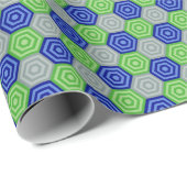 Blaue, graue und grüne Hexagons Geschenkpapier (Rolleneckpunkt)