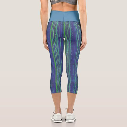 Blaue grüne Streifen Capri Leggings (Rückseite)