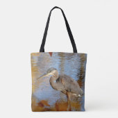 Blaue Herone gerahmt mit Laubblättern Tasche (Rückseite)