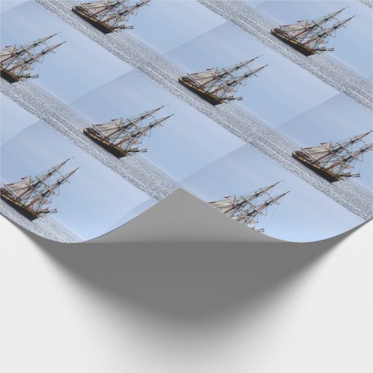 Blaue Himmel auf dem Wasserboot Geschenkpapier (Ecke)