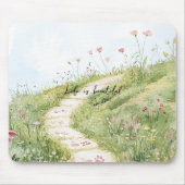 Blaue Himmel Grasweg rosa Blumen Mousepad (Vorne)
