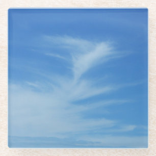 Blaue Himmel mit weißen Wolken Abstrakte Naturfoto Glasuntersetzer