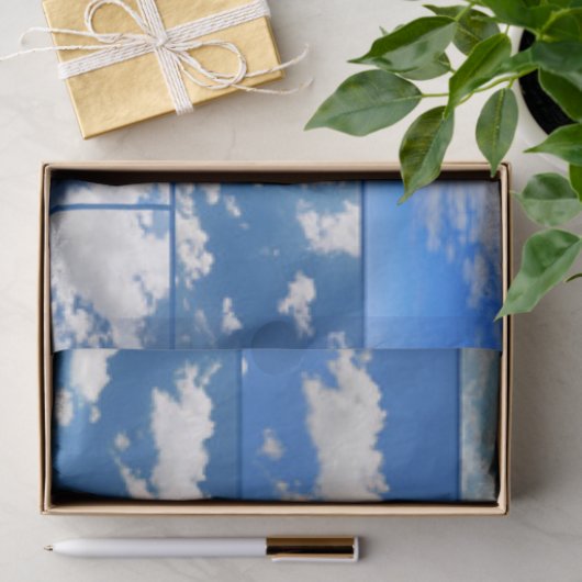 Blaue Himmel-u. Weiß-Wolken-Collage Seidenpapier (Geschenk)