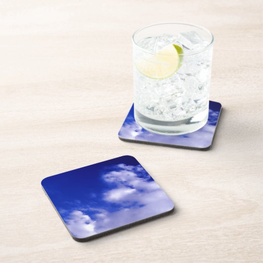 Blaue Himmel und weiße Wolken Getränkeuntersetzer (Rechte Seite)