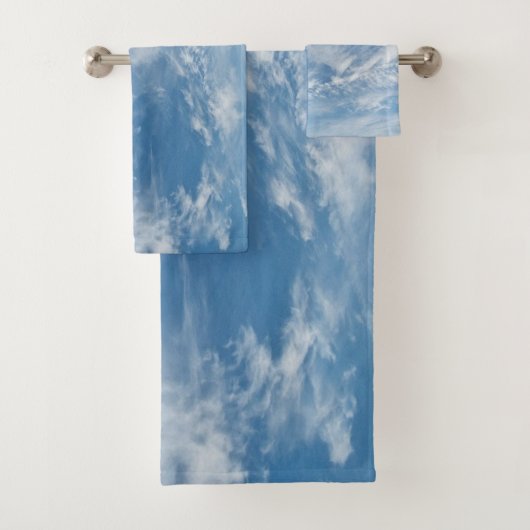 Blaue Himmelswolken Badhandtuch Set (Insitu)