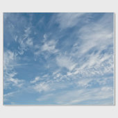 Blaue Himmelswolken Geschenkpapier (Flach)