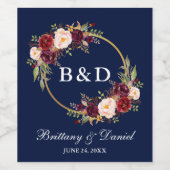 Blaue Hochzeit von Burgundy Floral Wreath Monogram Weinetikett (Einzelnes Label)