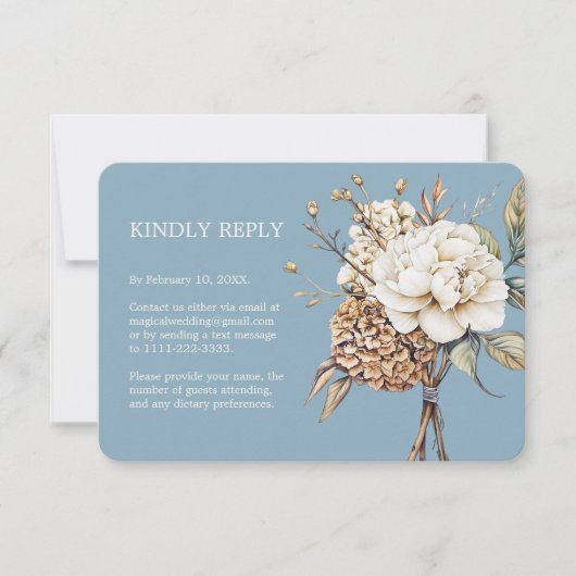 Blaue Hochzeit von Peony & Hydrangea Powder RSVP Karte (Vorderseite)