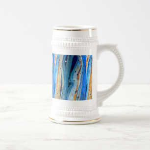 blaue Holzbretter Bierglas