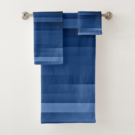 Blaue horizontale Streifen Chic markante blaue Far Badhandtuch Set (Insitu)