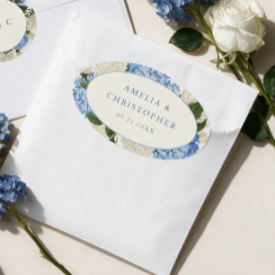 Blaue Hortensie Weiße Rose Klassische Hochzeit Ovaler Aufkleber