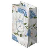 Blaue Hortensien-Blumenmonogramm Kleine Geschenktüte (Vorderseite Schrägansicht)