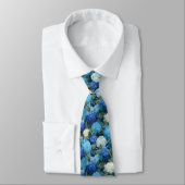 Blaue Hortensien-Blumenmuster mit Blättern Krawatte (Gebunden)