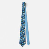 Blaue Hortensien-Blumenmuster mit Blättern Krawatte (Vorderseite)