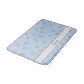 Blaue Hortensien-Blumenmuster-Monogramm-Bad Badematte (Schrägansicht)