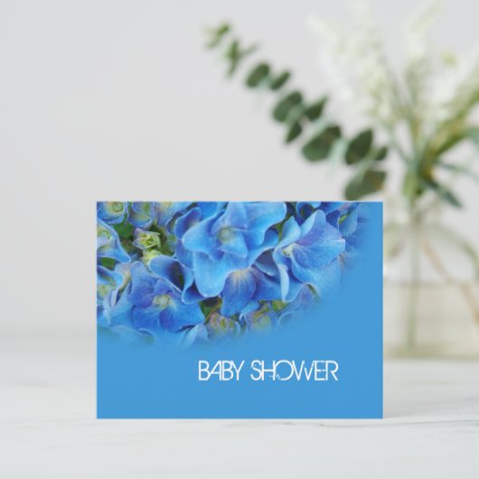 Blaue Hydrangea-Blume Babydusche Einladungspostkarte (Stehend Vorderseite)