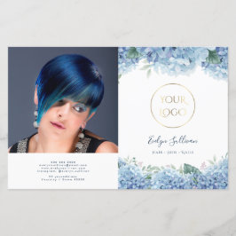 Blaue Hydrangea-Doppelbroschüre