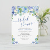 Blaue Hydrangea Grüne Wasserfarbe Brautparty Einladung (Stehend Vorderseite)