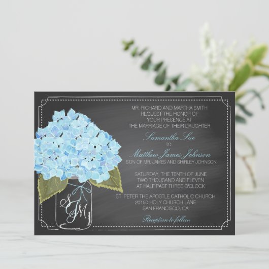 Blaue Hydrangea-Tafel Rustikale Hochzeit Einladung (Stehend Vorderseite)