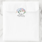 Blaue Hydrangeas und rosa Roses Christening Runder Aufkleber (Tasche)