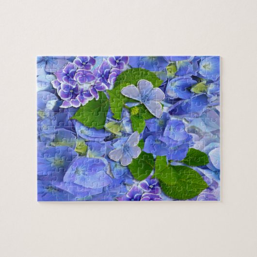 Blaue Hydrangeas und Schmetterlinge Puzzle (Horizontal)