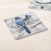 Blaue Jay in einem schneebewachsenen Baum Rechteckiger Pappuntersetzer (angewinkelt)