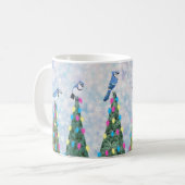 blaue Jay und Weihnachtsbäume Kaffeetasse (Vorderseite Links)