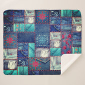 Blaue Jeans Patchwork mit Blumendetails Sherpadecke (Vorderseite (Horizontal))