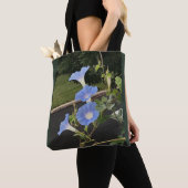 Blaue Kaskade der Morgenprächtigen Tasche (Von Nahem)