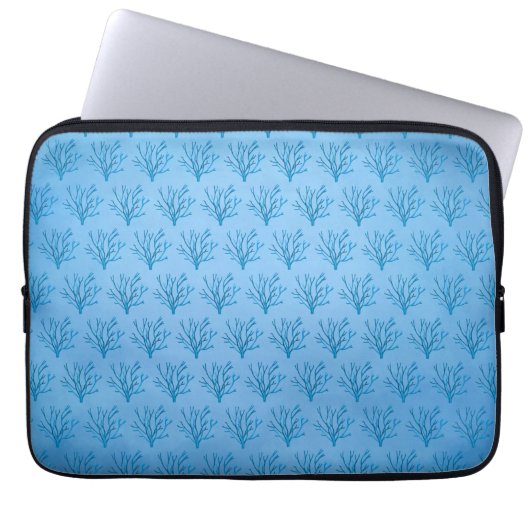 Blaue Korallen auf blauem Hintergrund Laptopschutzhülle (Vorderseite)