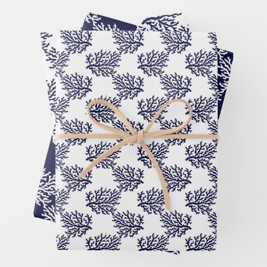 Blaue Korallen auf weißem Grund Geschenkpapier Set (Beispiel)