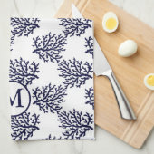 Blaue Korallen auf weißem Grund Geschirrtuch (Viertel Falte)