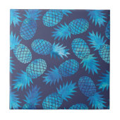 Blaue Krawatten-Ananas Fliese (Vorderseite)
